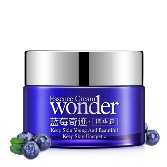 Витаминный крем для лица с экстрактом черники Wonder Essence Cream
