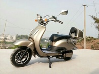 Электромотоцикл Vespa (Бежевый)