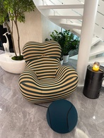 Кресло темно зеленое Serie up, 92х96х91