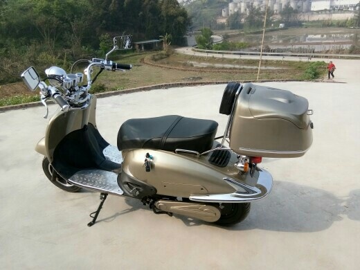 Электромотоцикл Vespa (Бежевый)