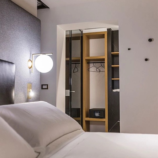 Настенный светильник бронза RON, Бра, 20*28, металл, Е27.