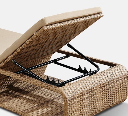 Шезлонг из ротанга Anash