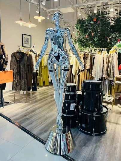 Торшер Cyberwomen хром 73*50*180 см, LED, кнопка, смола, стекловолокно, 24 Вт