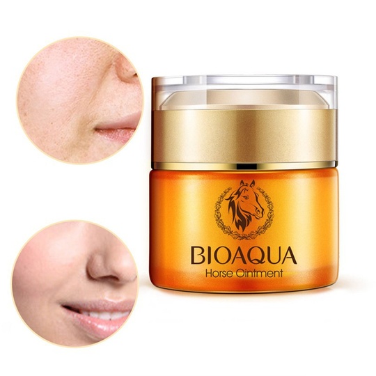 Дневной омолаживающий крем для лица на основе лошадиного жира Horse Oil Ointment