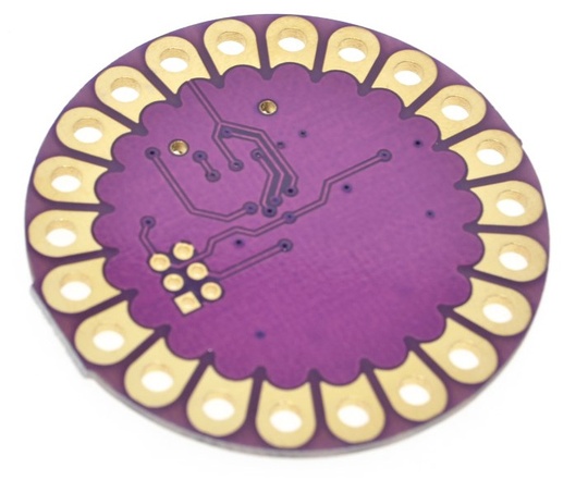 Контроллер Lilypad Arduino