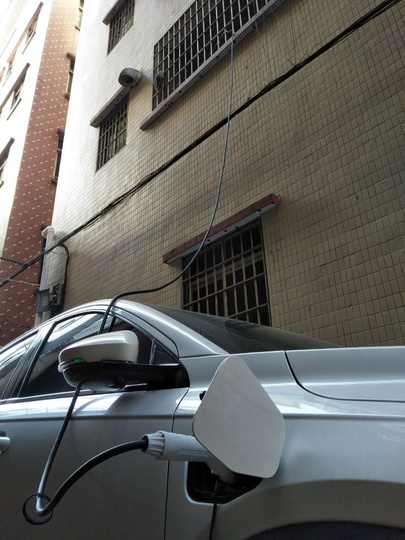 Портативное Зарядное Устройство CD