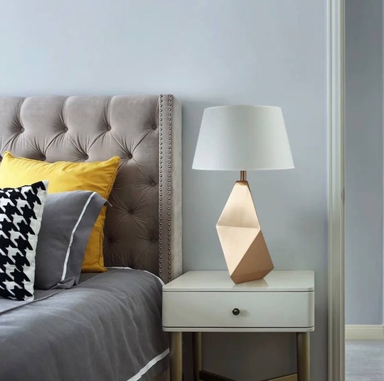 Настольная лампа RHOMB 35*62 золото, белый, металл